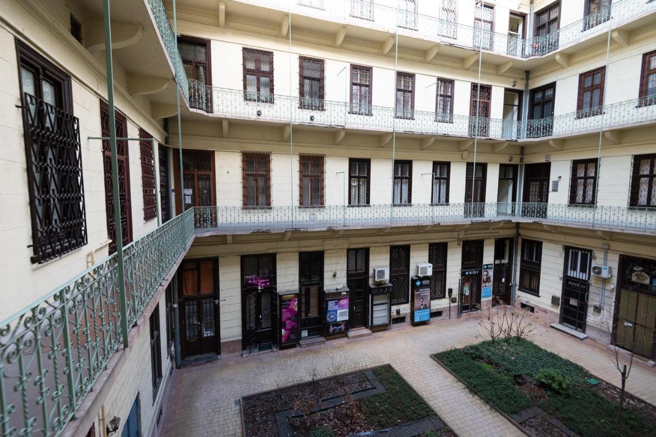 Standard Apartment By Hi5 - West End Center Budapest Exterior foto